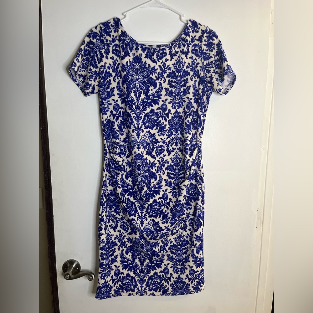 Beautiful patterned maternity dress